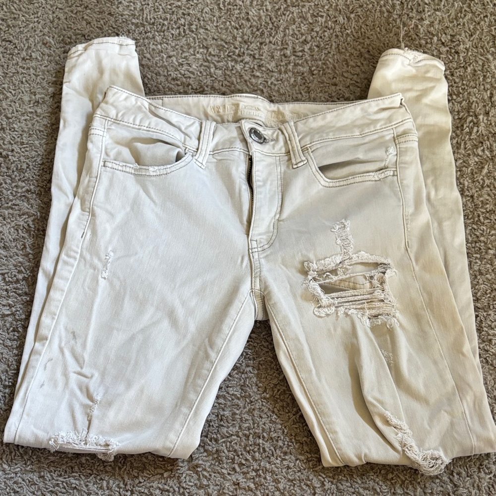American Eagle Outfitters Cream Beige Distressed Skinny Jeans